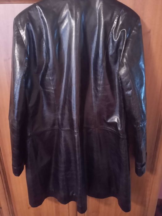 Продам шкіряну курточку