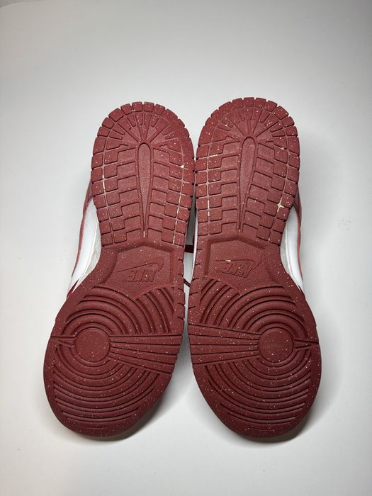 Nike dunk low next nature gym red (42 / 10 us )