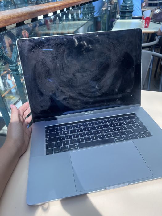 MacBook Pro (15-inch, 2017) para reparar