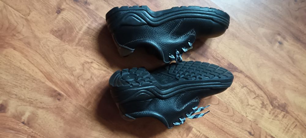 Buty skórzane robocze nowe roz. 39