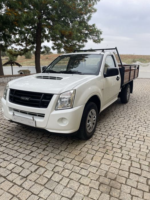Isuzo Dmax 2.5 turbo  136cv