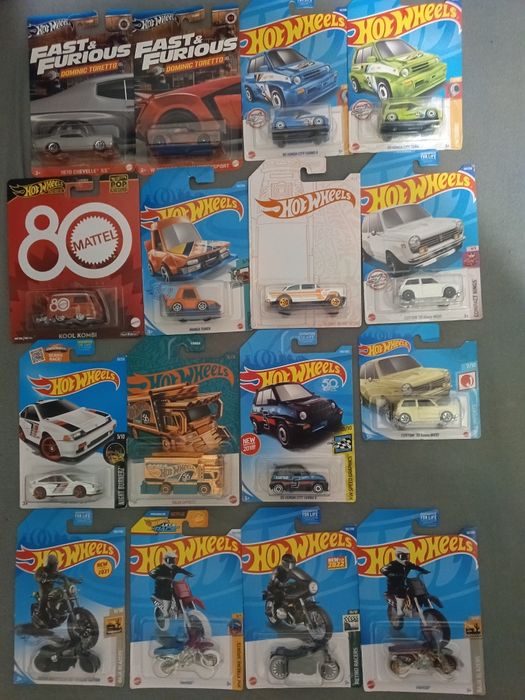 Машинки Hot wheels, ціни різні тому питайте