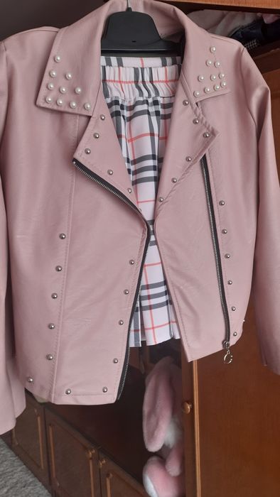 Косуха,спідниця,куртка