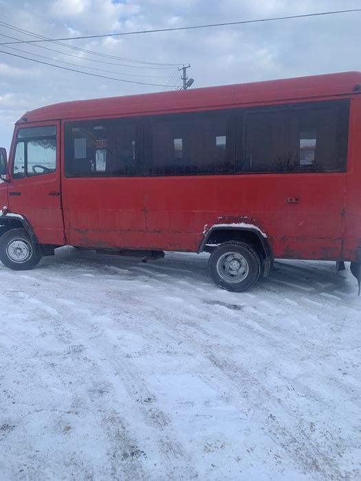 Мерседес рекс 609   На повному ходу мотор після кап ремонту.