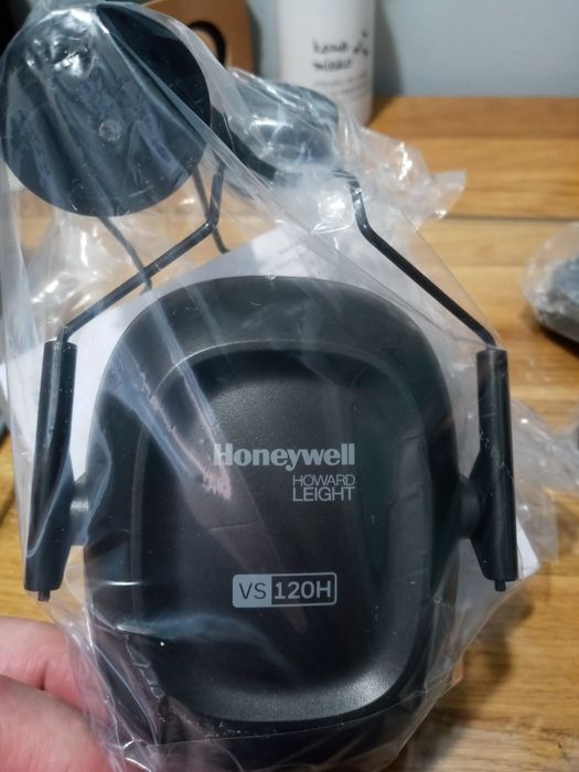 Nauszniki na kask. Słuchawki nachełmowe. Ochronniki słuchu Honeywell