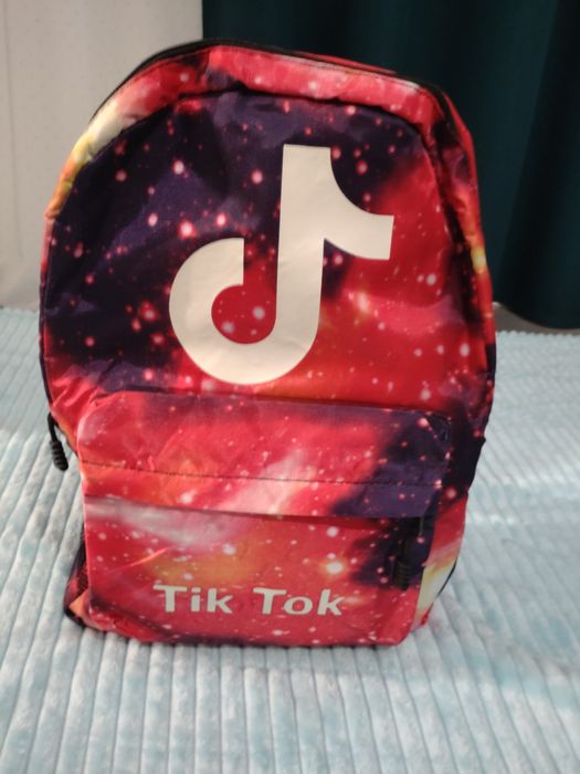 Plecak tik tok z motywem kosmosu