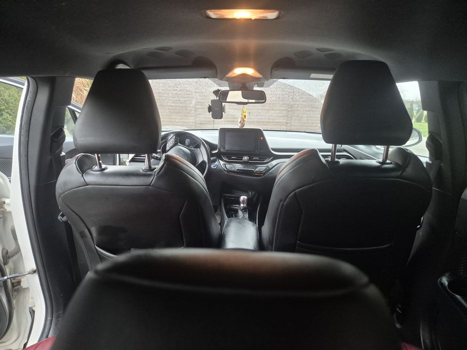 Toyota chr 2018 hybryda selection