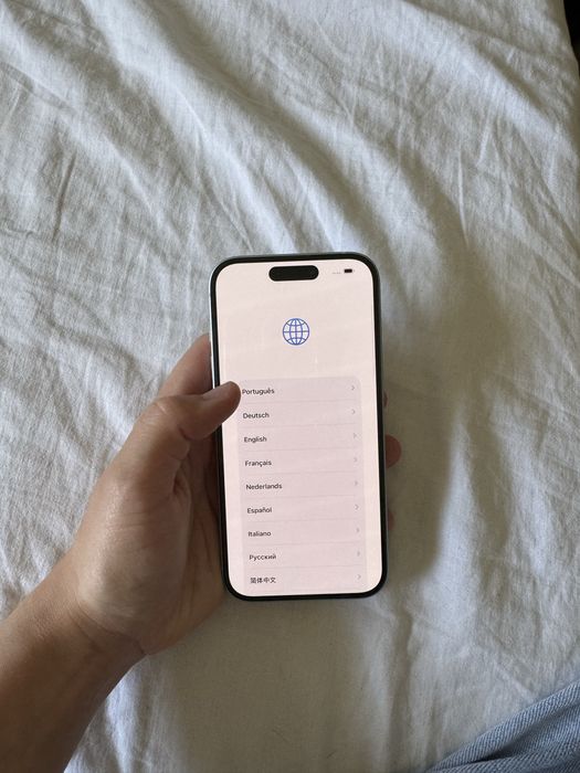iPhone 15 128GB – Como Novo + Extras (17 capas incluídas)