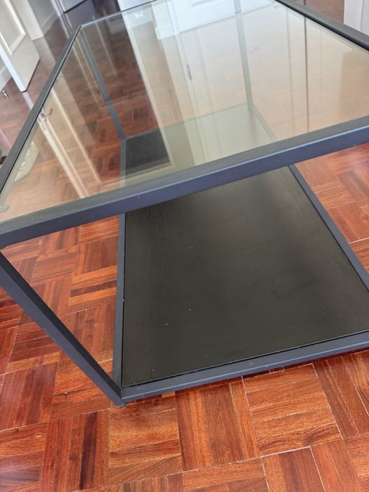 Mesa de centro/apoio IKEA