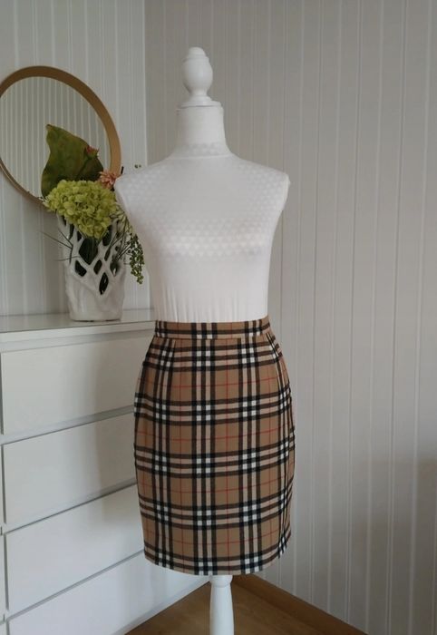 Saia fazenda inglesa padrão Burberry