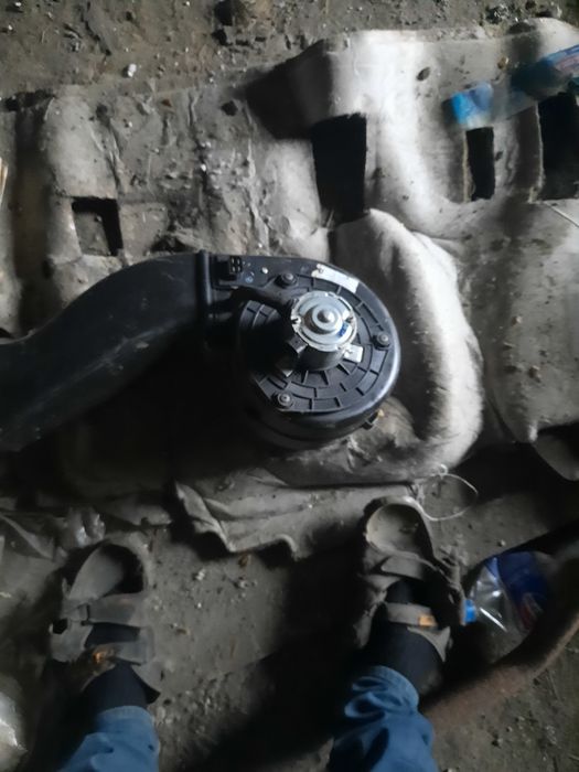 Задня Ляда шевроле нива