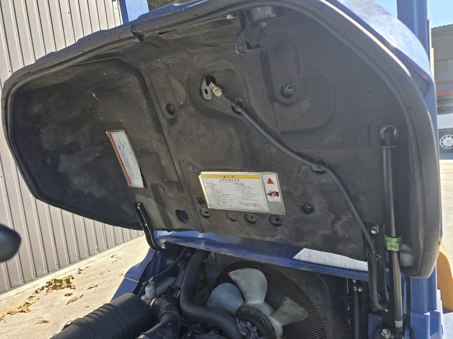 Погрузчик вилковий.  TOYOTA 2.5 тонны.  Вагонник.