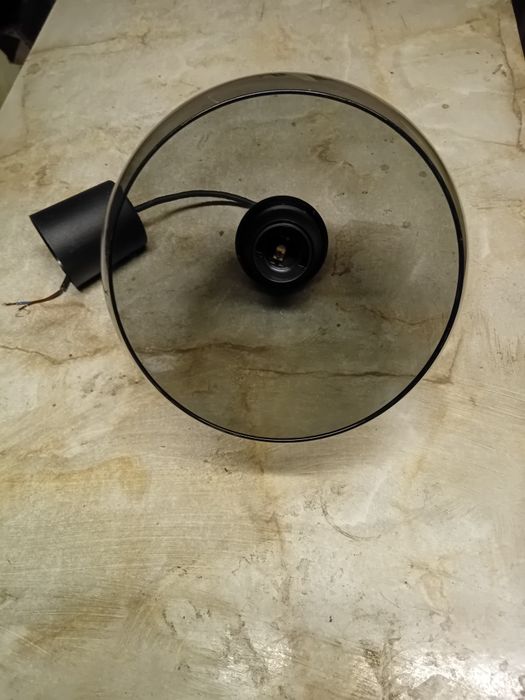 Lampa sufitowa..