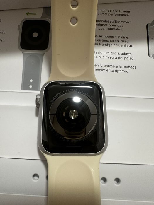 Apple watch series 5 40mm silver aluminum case