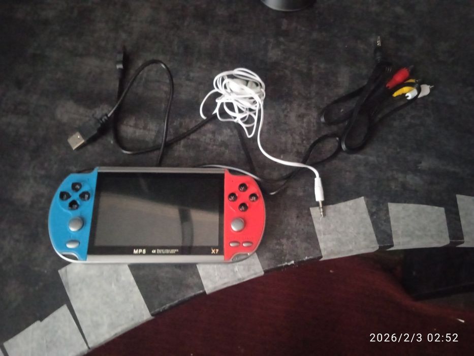 Продам приставку портативна почті нова у гарному стані