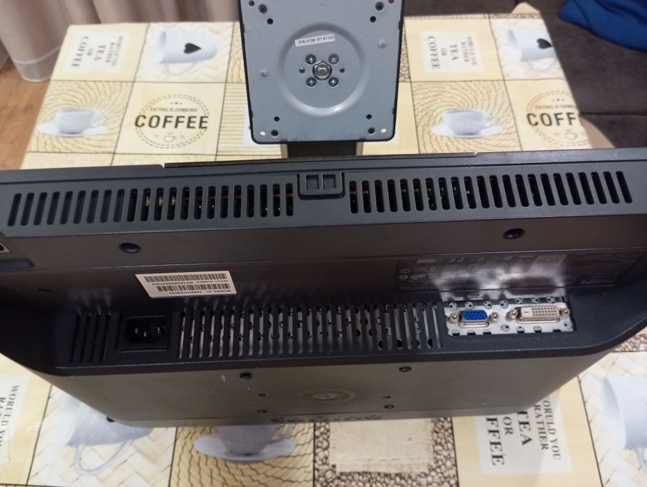 Монитор Filips 200XW 7EB