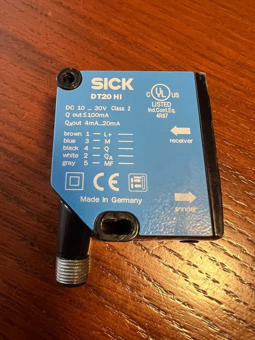 Датчики усунення Sick DT20-P214B