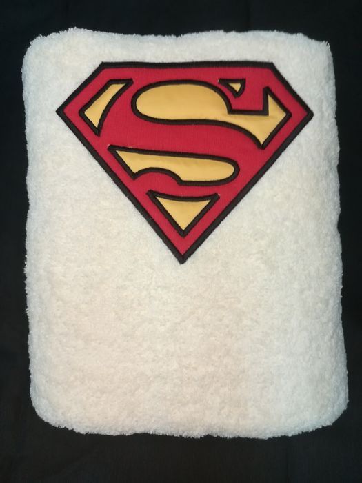 Toalha banho bordada SuperHomem