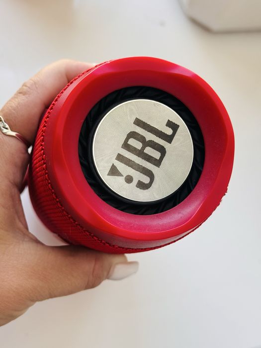 Колонка JBL . Продам .