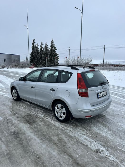 hyundai i30 2010рік універсал1.6 турбо дизель