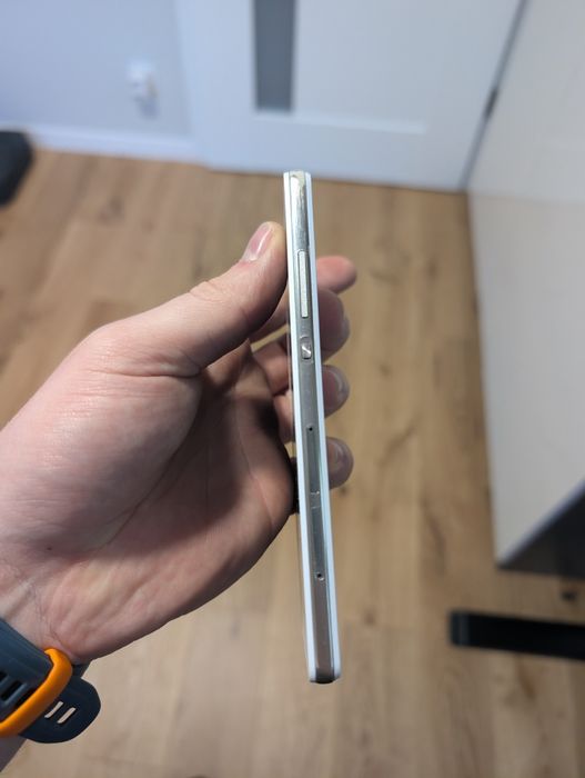 Smartfon Huawei P 8 lite