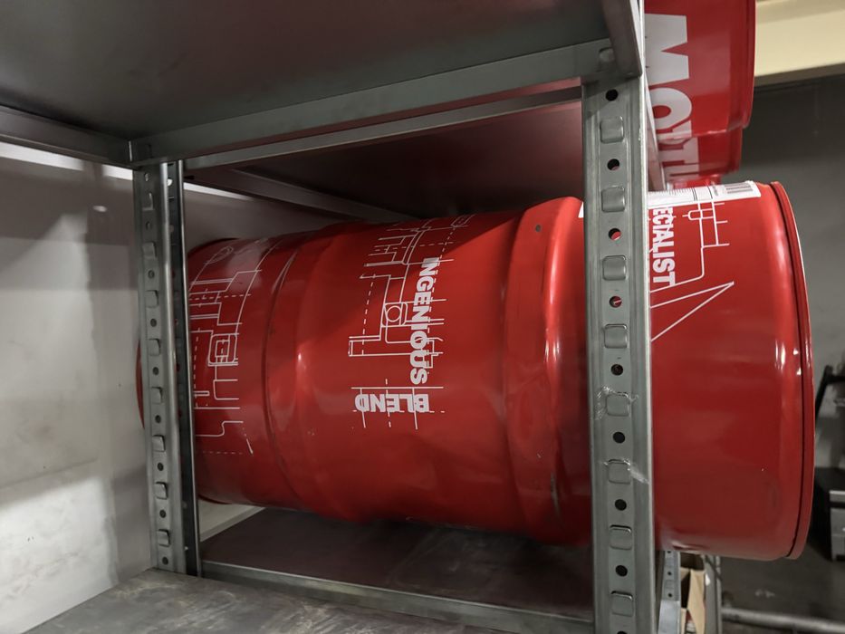 Бочка металева 60л.