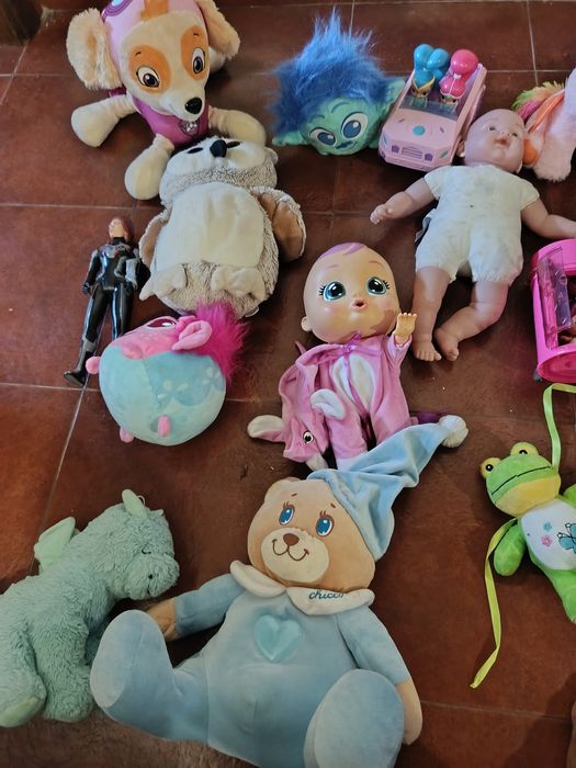 Lote brinquedos Aprox 41 peças