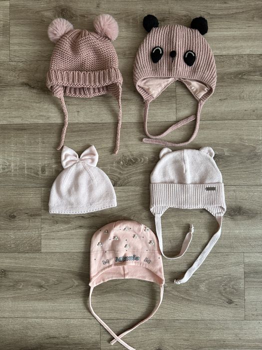 Демісезонні шапочки на дівчинку