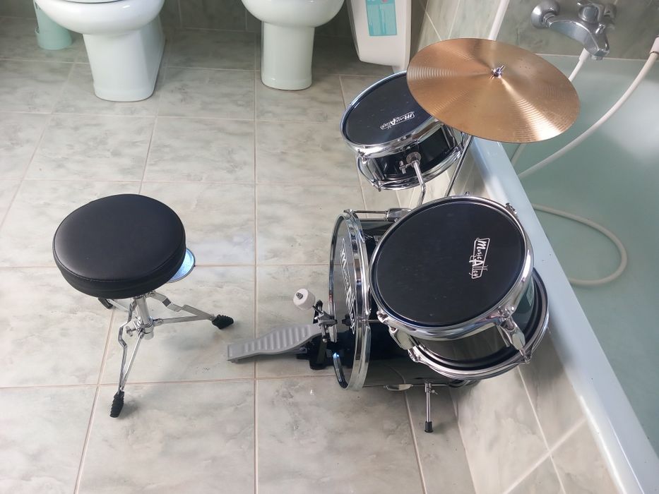 Bateria infantil