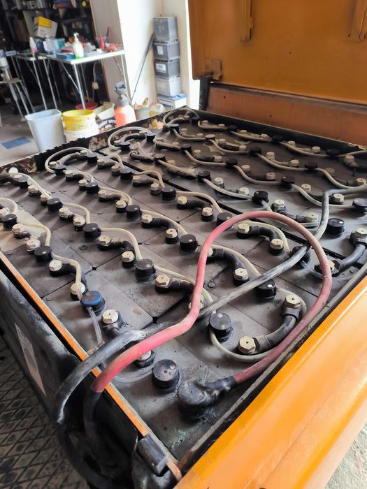 Regeneracja Naprawa serwis akumulatorów trakcyjnych 24v 48 80v Baterii