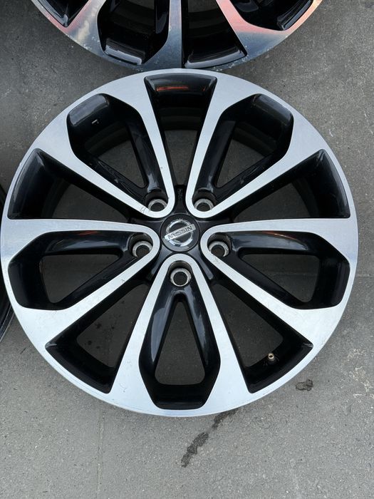 Felgi 5x114.3 18” Nissan 6.5J ET40