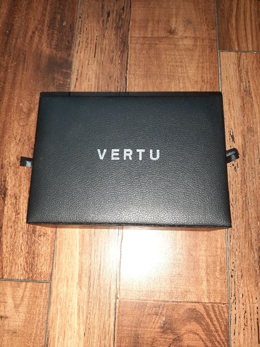 Мобильный телефон VERTU