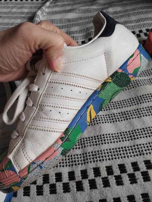 Adidas Superstar W "Her Studio London"