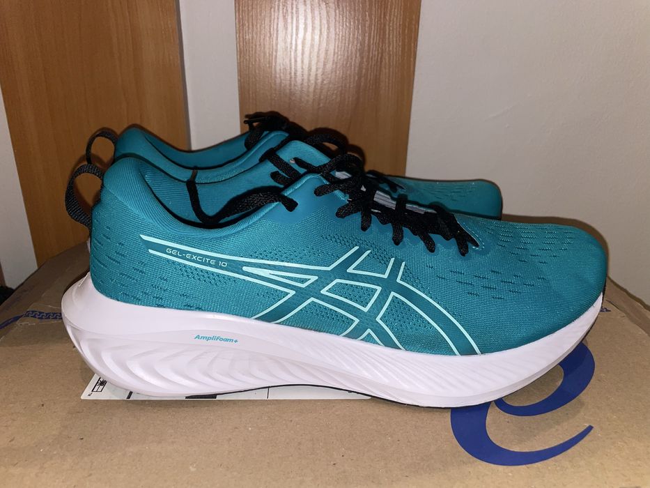 Buty Asics Gel Excite 10 rozmiar 45 kolor miętowy