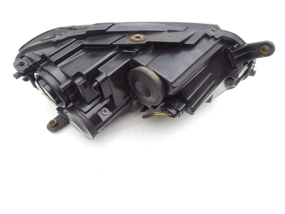 Lampa przód przednia lewa lewy kompletna 02512424 VW passat b7