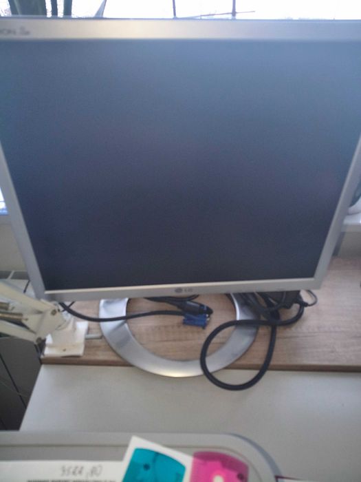 Komputer stacjonarny z 2009 r.