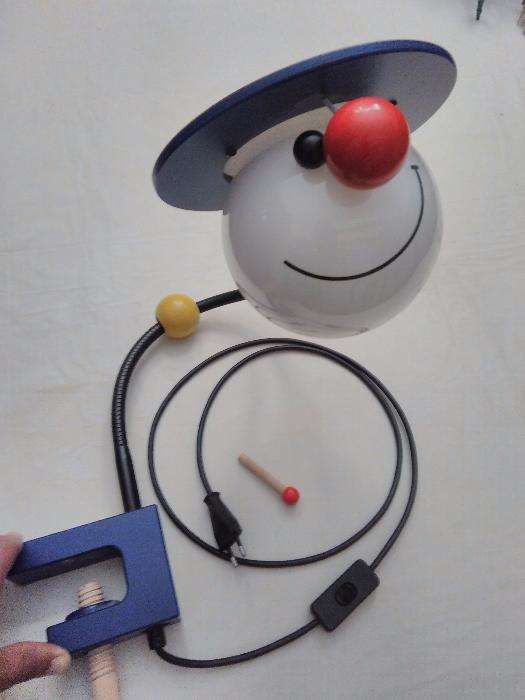 Candeeiro infantil flexível com suporte para quarto de criança