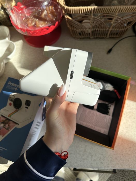 Фотоапарат Polaroid Now +