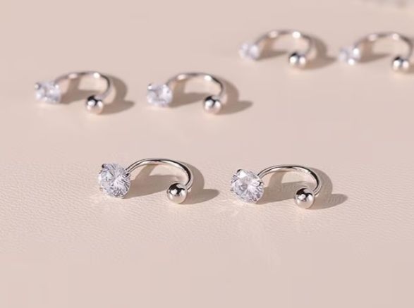 Нові сережки на закрутках нержавіюча сталь