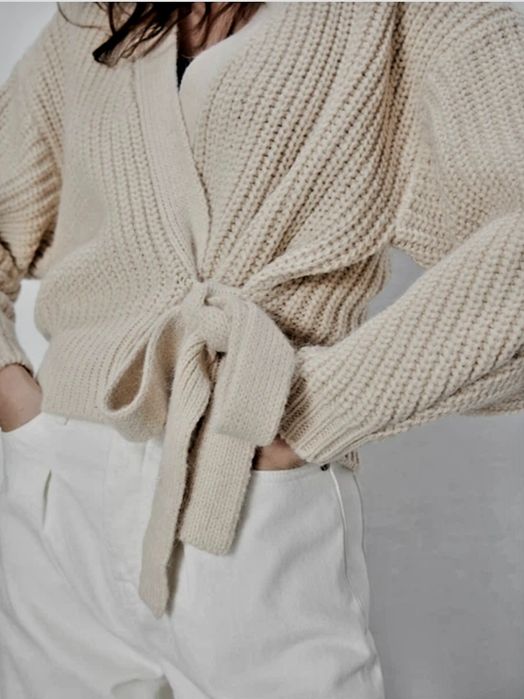 Кофта на запах від Zara