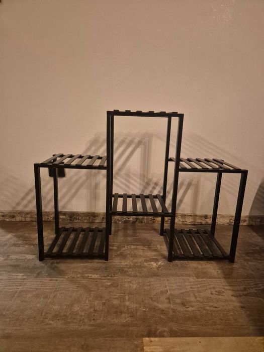 Kwietnik Sinsay czarny