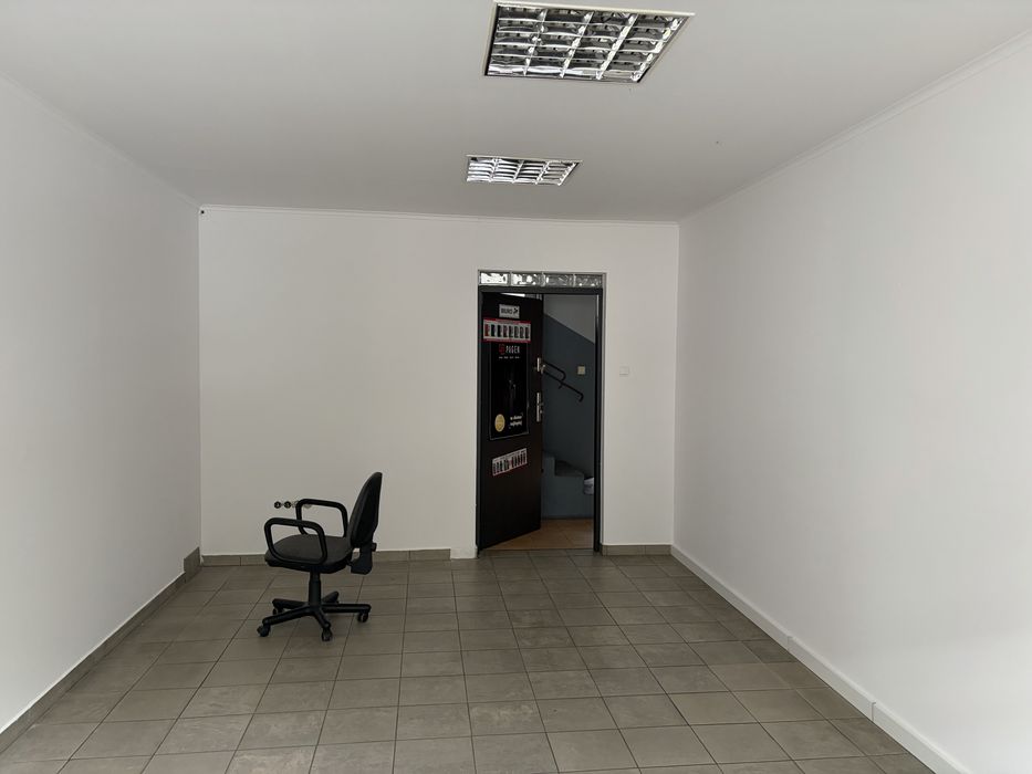 Lokal usługowy  ok 32 m2 Otwock