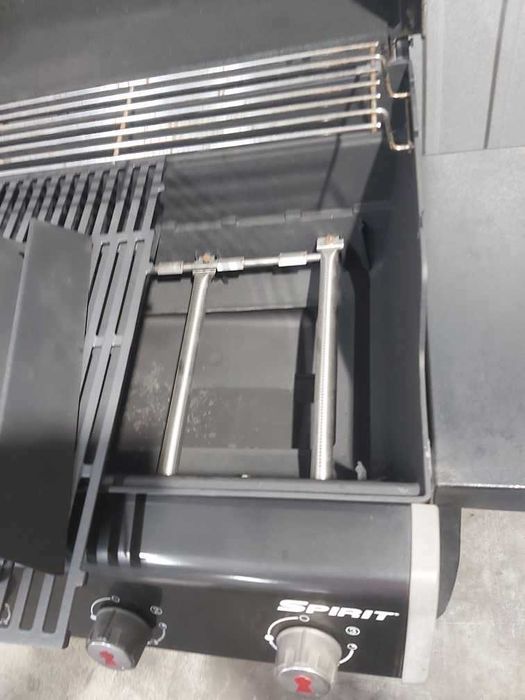 Grill gazowy Weber Spirit E320