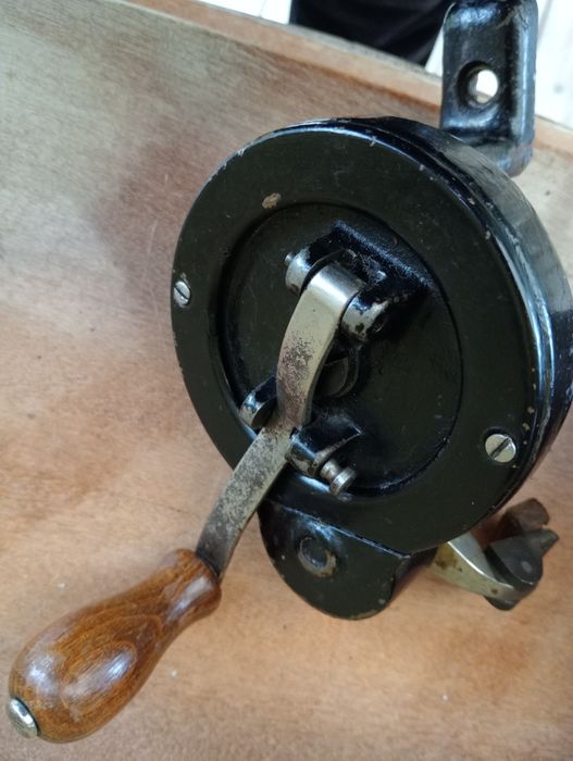 Швейна машинка Подолка