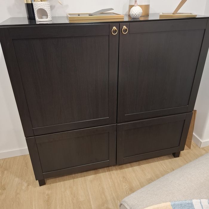 VENDO Aparador besta IKEA