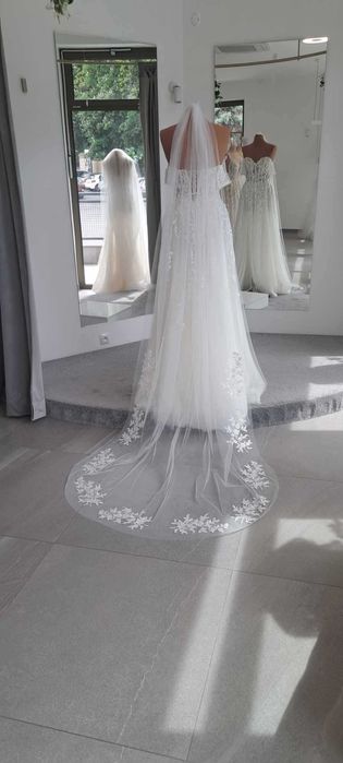 Welon ślubny zdobiony dł.250cm  szer.150cm ivory ecru koronkowy kwiaty