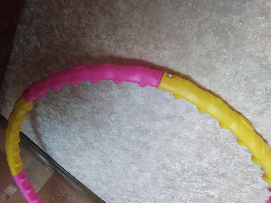 Продам хулахуп,для схуднення  та масажу,товар вживаний,але у хорошому