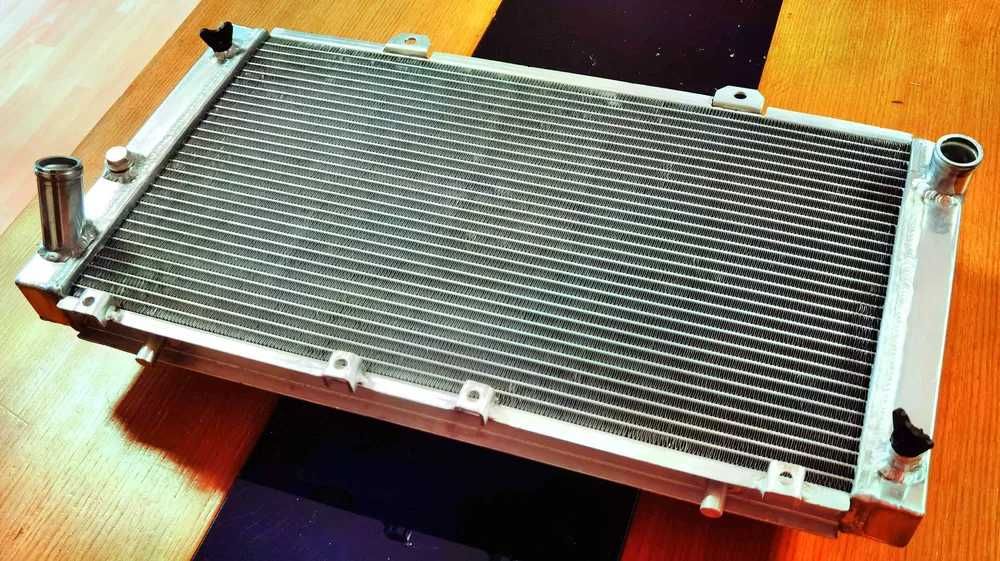 Radiador Toyota MR2 MK1 AW10 AW11 Alumínio Performance