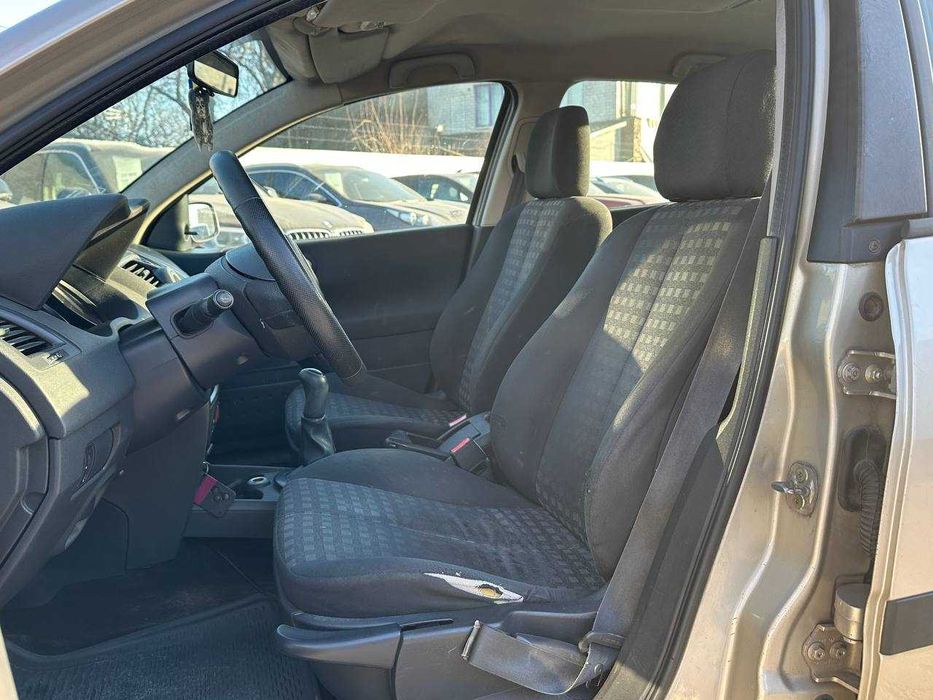 Renault Megane 2006 1.4 Бензин МКПП