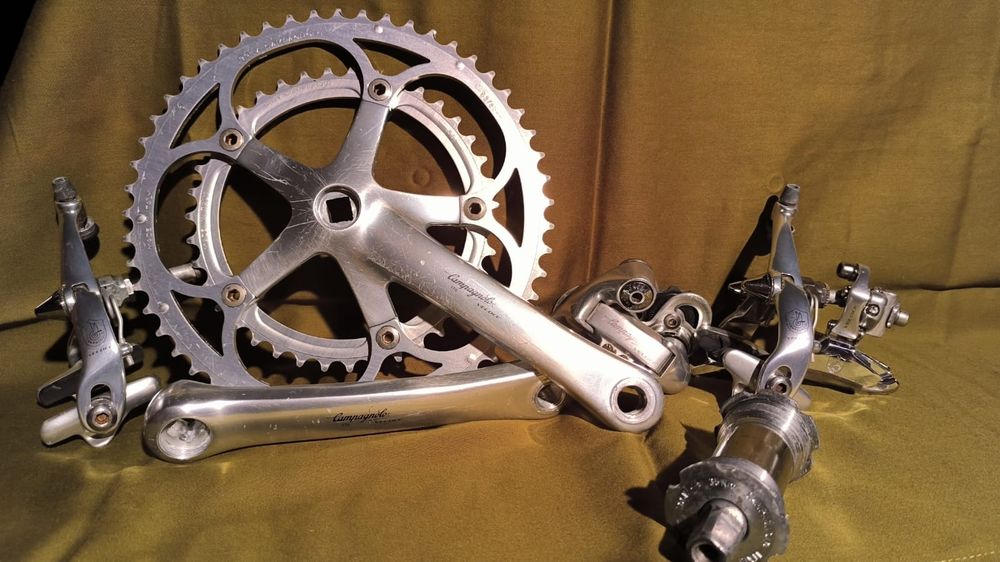Шосейний групсет Campagnolo Veloce, гальма, шатуни, каретка та інше